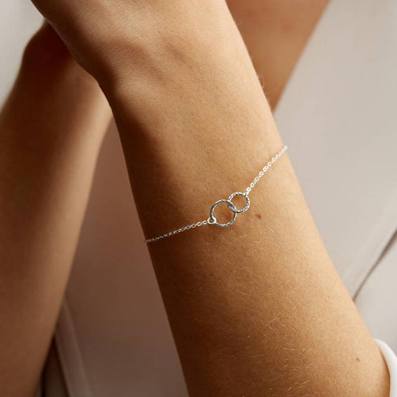 Minimalist Interlocking Circle Bracelet – Stainless Steel, Gold/ Rose Gold / Silver