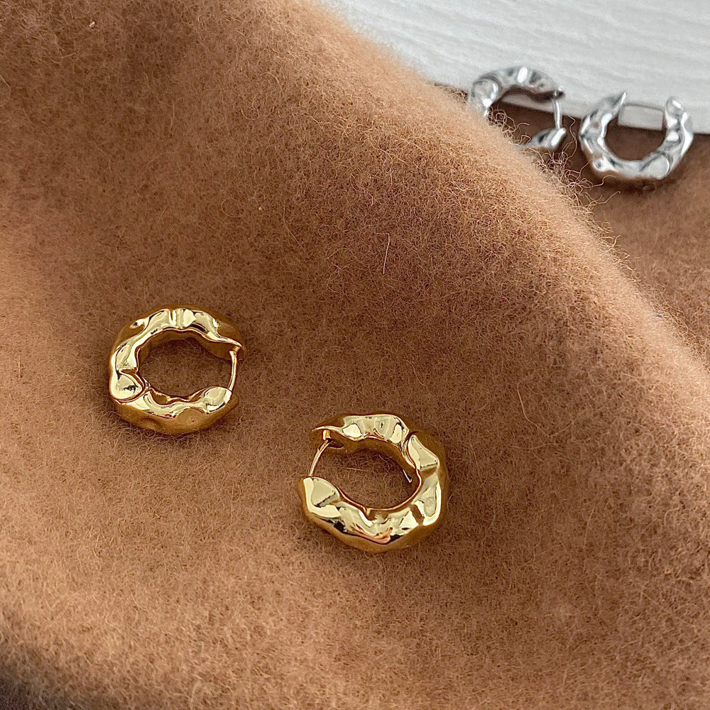 Minimal Textured Huggie Hoop Earrings – Gold & Silver