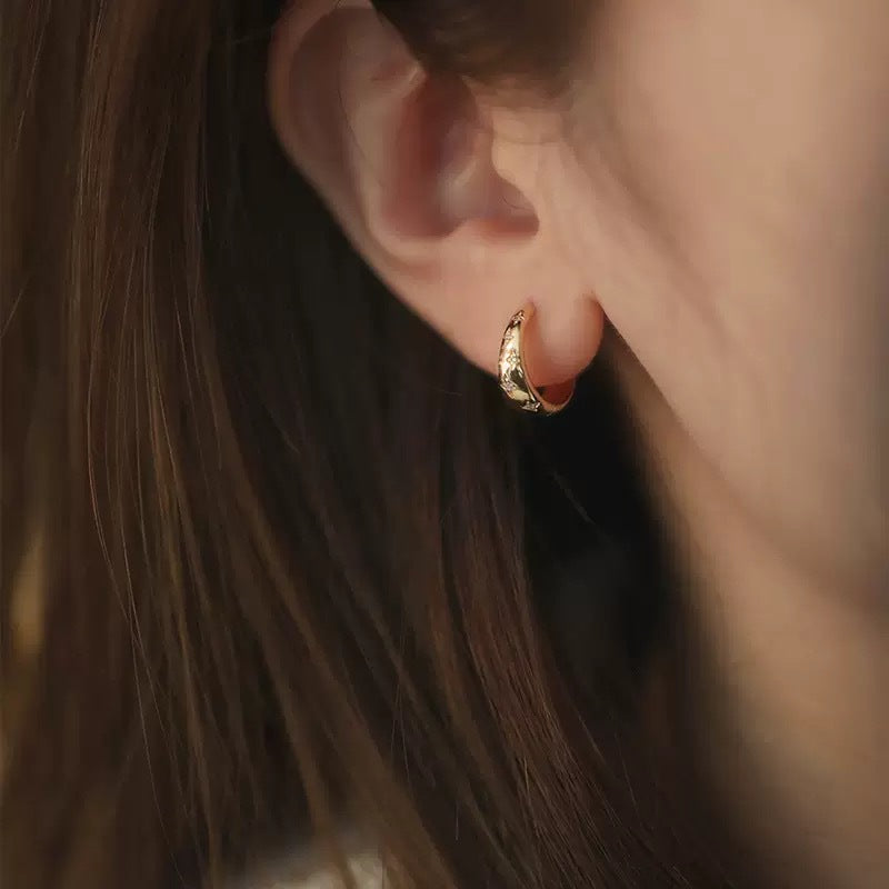 Minimalist Micro-Inlaid Gold Hoop Earrings